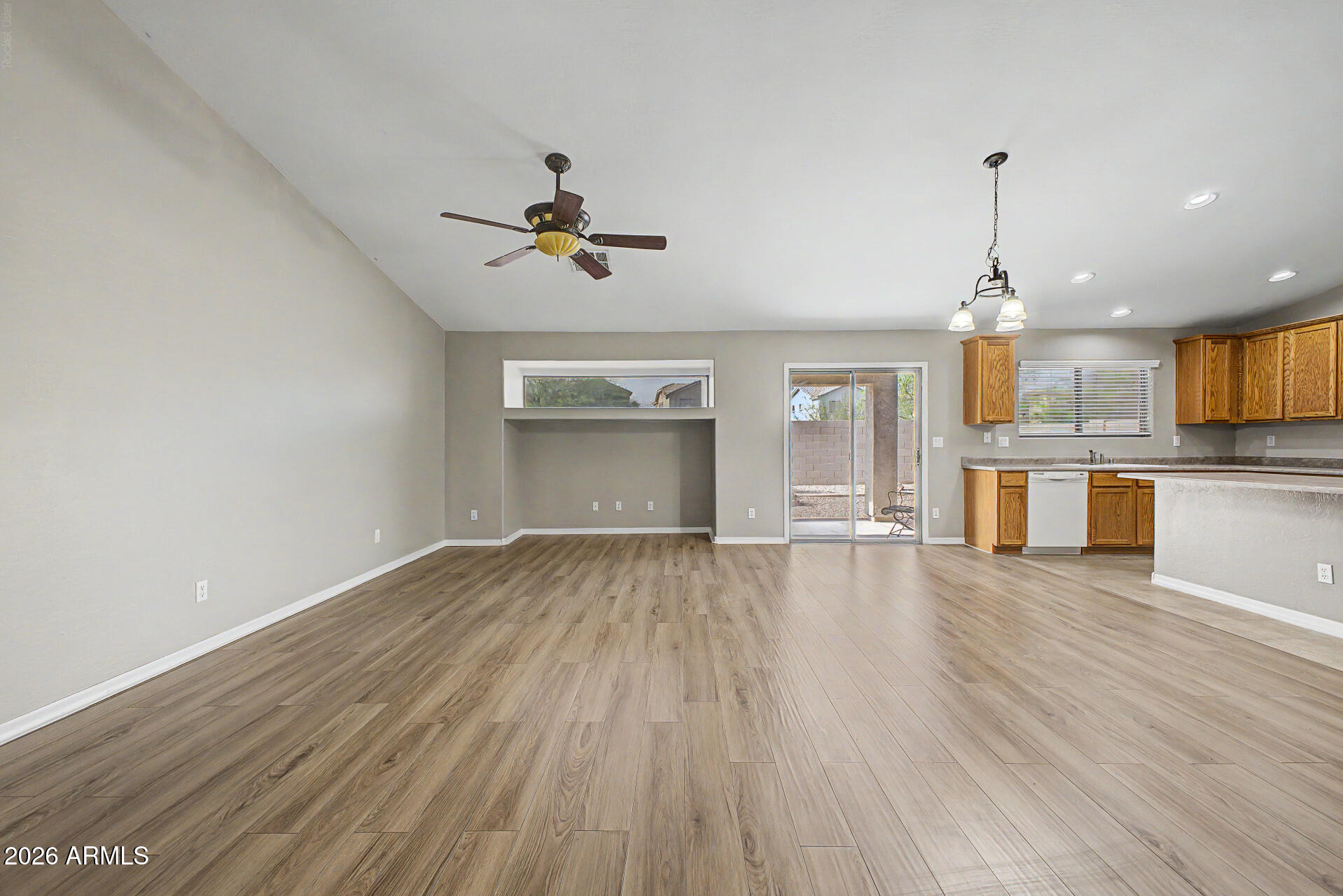 17572 W SPRING Lane