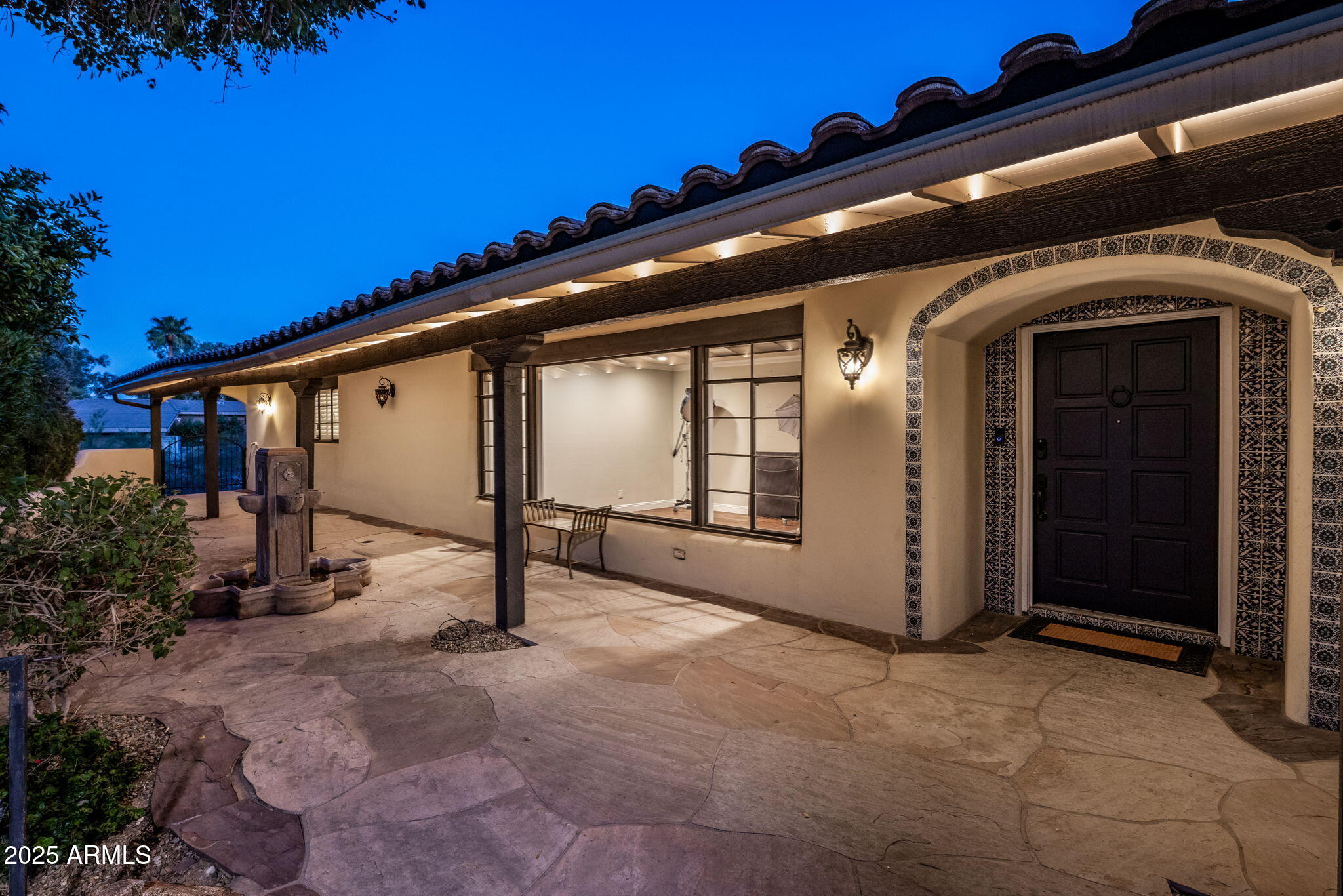 4629 E SUNSET Drive