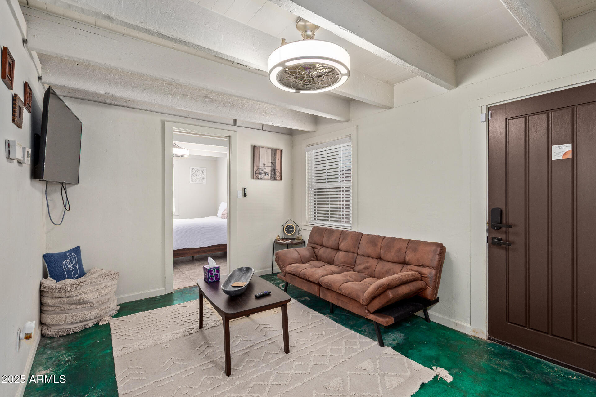 1032 N 10TH Street