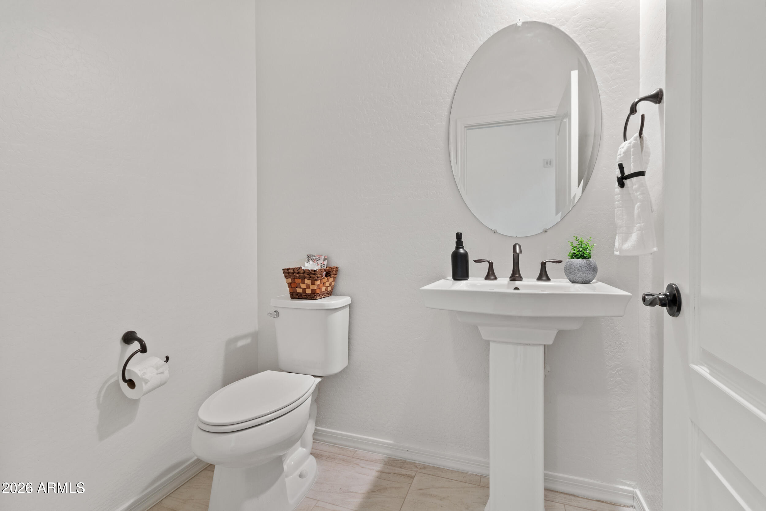 20537 W VALLEY VIEW Drive