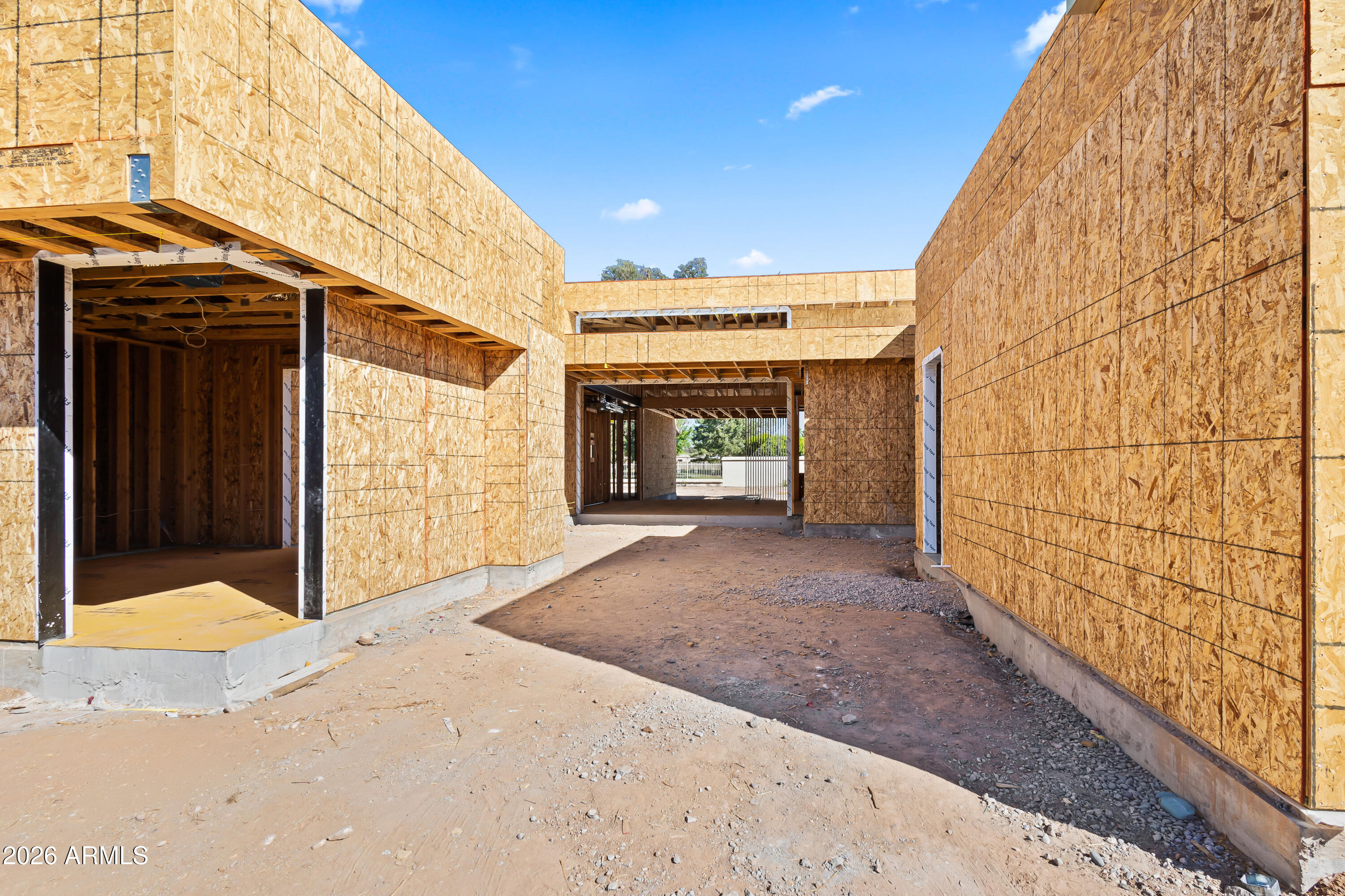 8528 E CLYDESDALE Trail