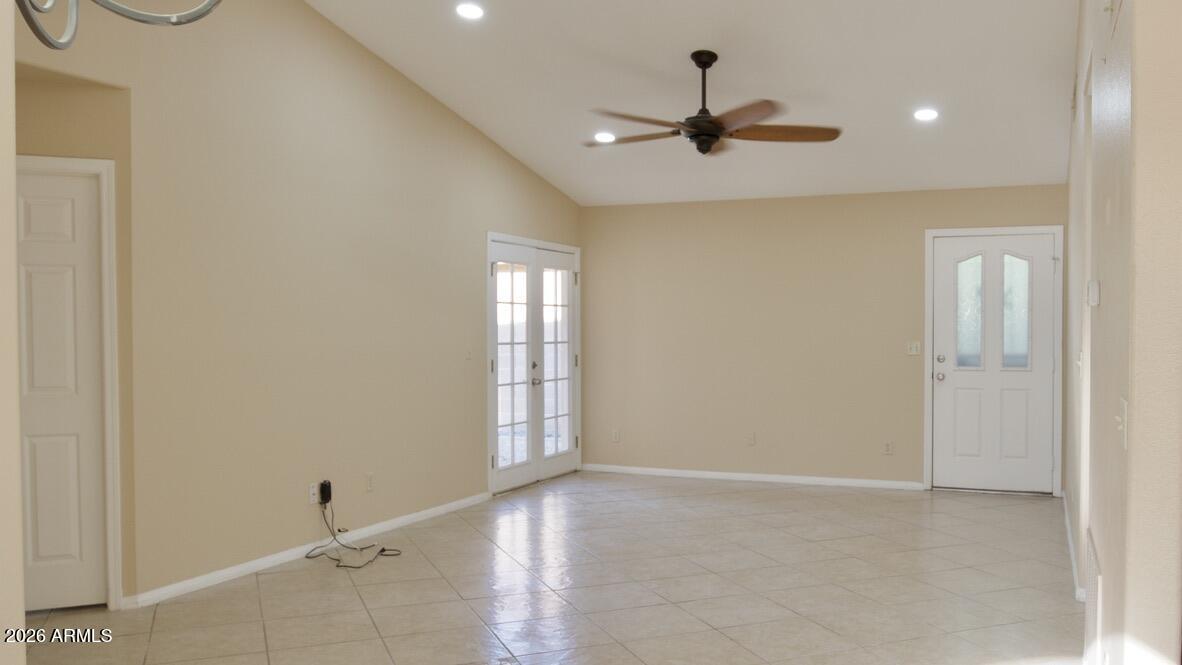 7568 W Kerry Lane