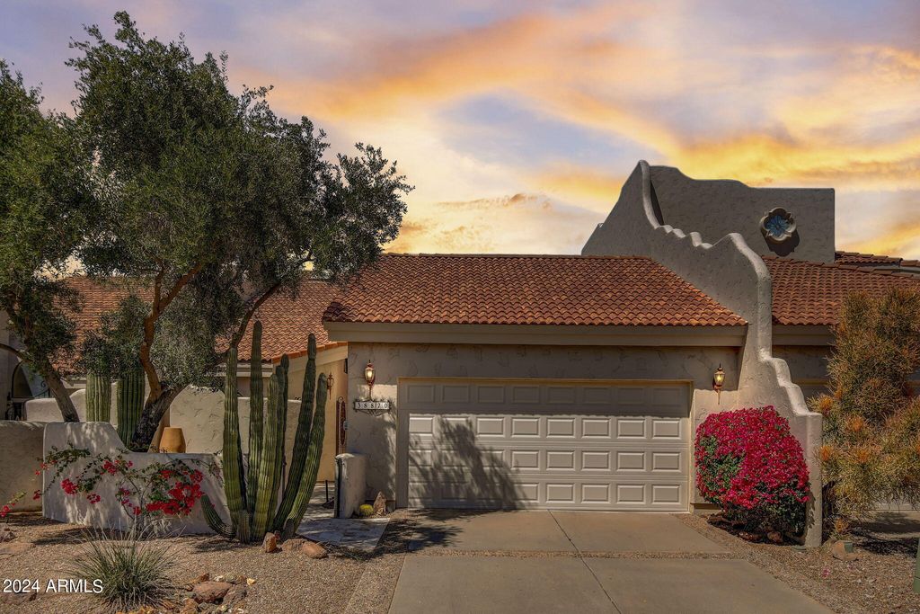 Photo of 8870 E Greenview Drive, Gold Canyon, AZ 85118 (MLS # 6922675)