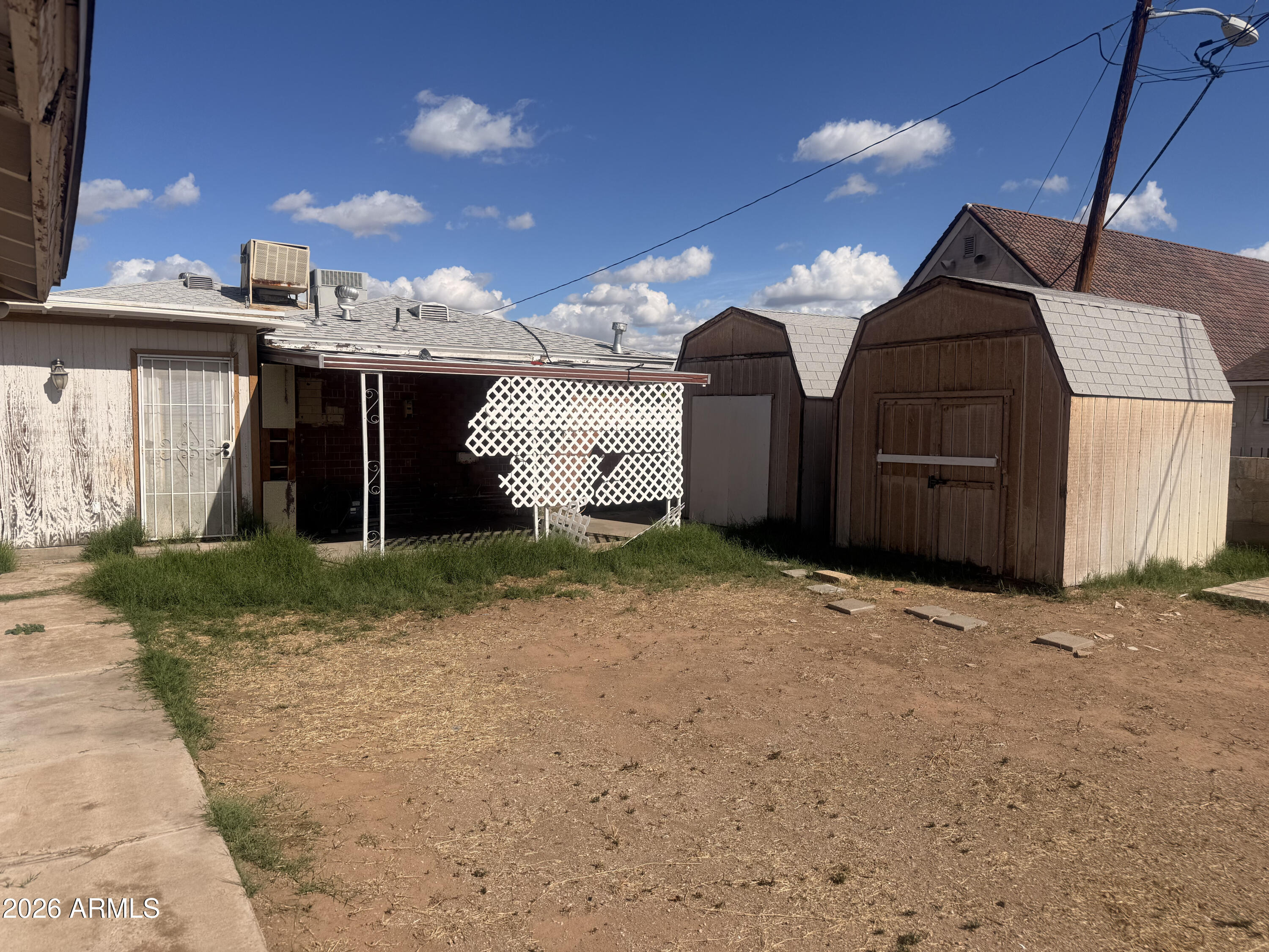 1917 W WHITTON Avenue