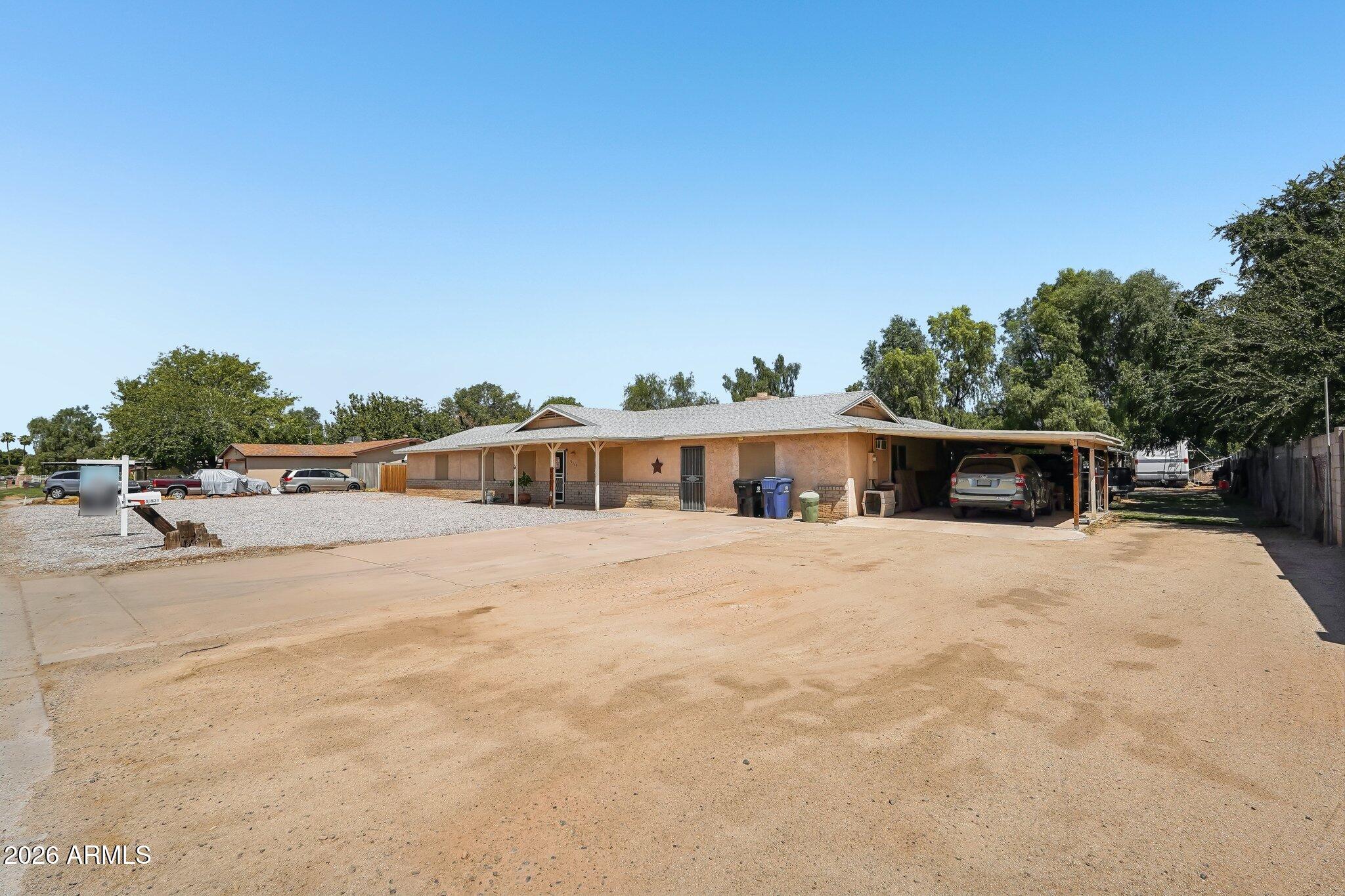 10520 W MULBERRY Drive