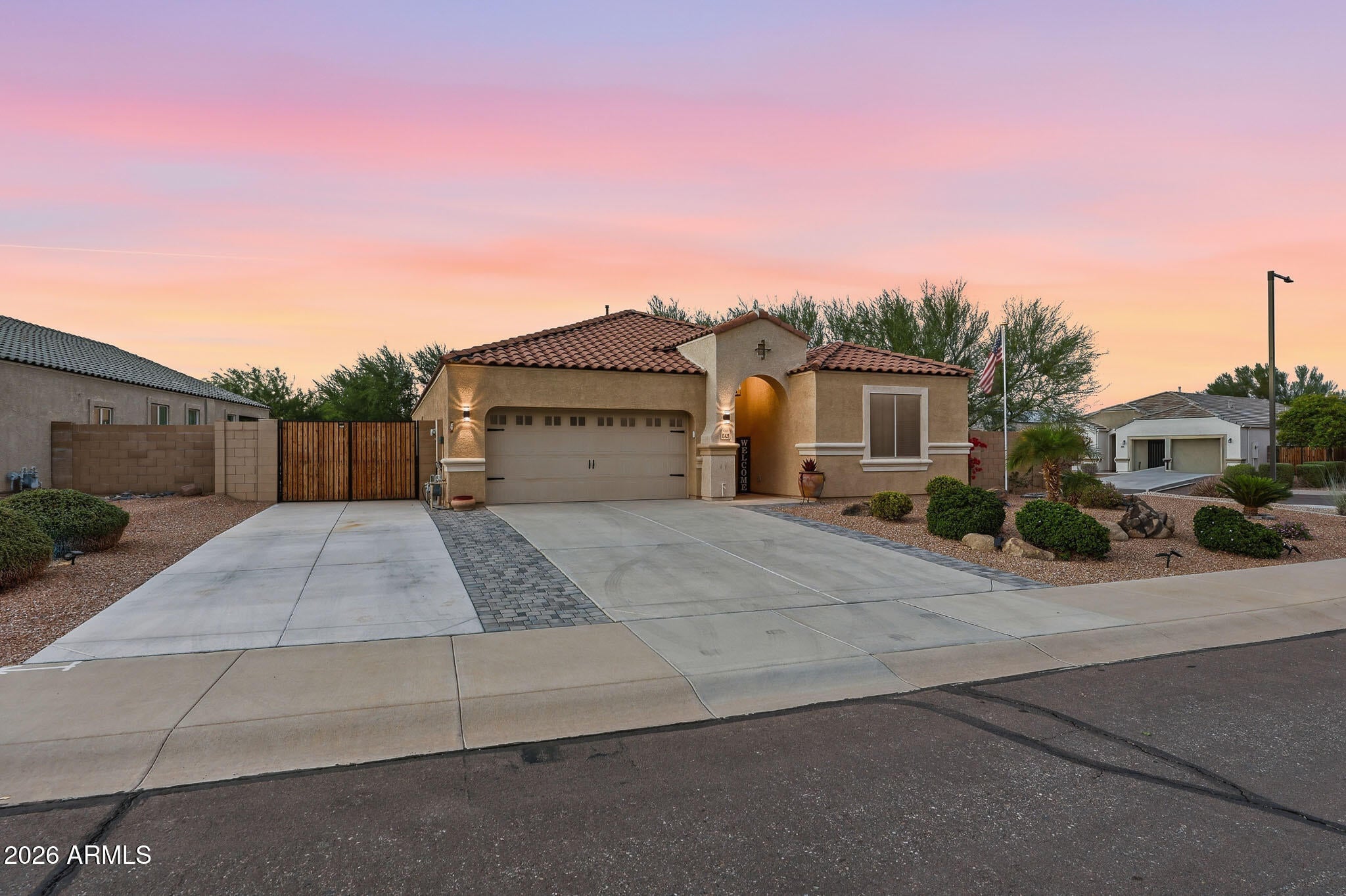 13422 W DESERT MOON Way