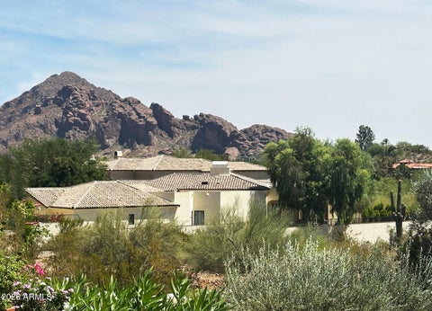 Photo of 3800 E Lincoln Drive #45, Phoenix, AZ 85018 (MLS # 7024304)