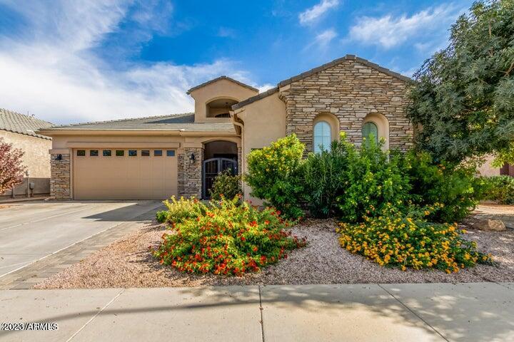 193 E Crescent Place