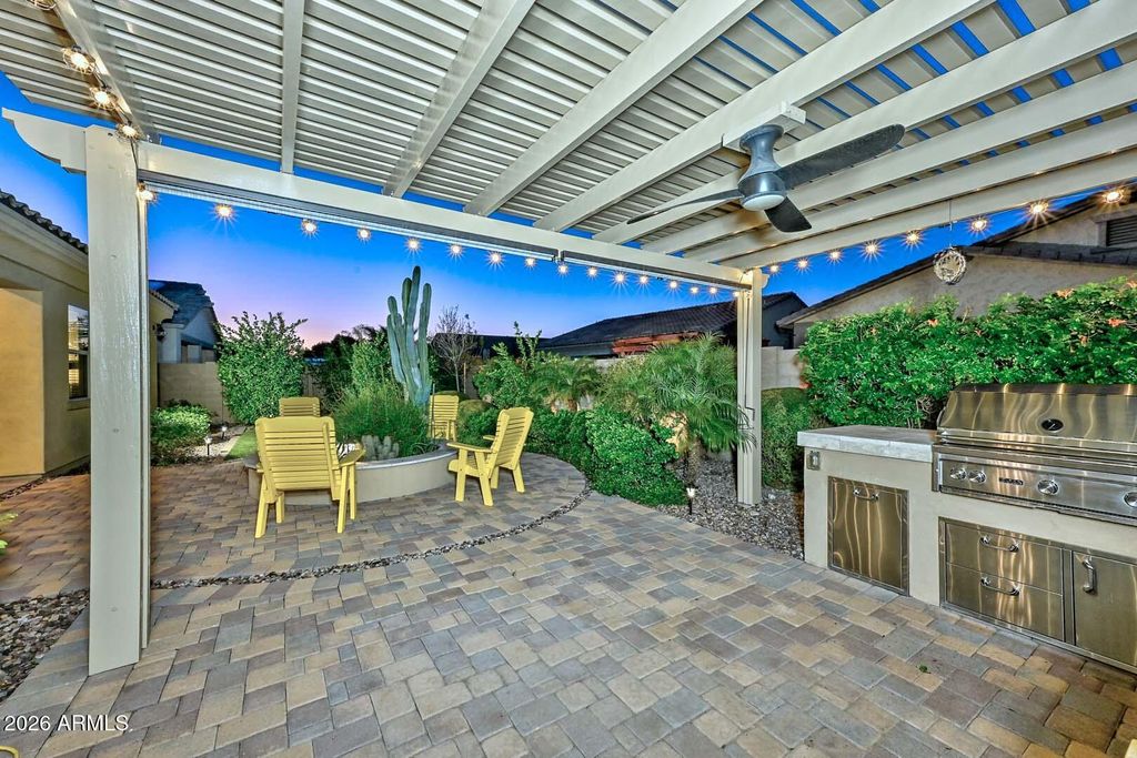 Photo of 9326 W Daley Lane, Peoria, AZ 85383 (MLS # 6966598)