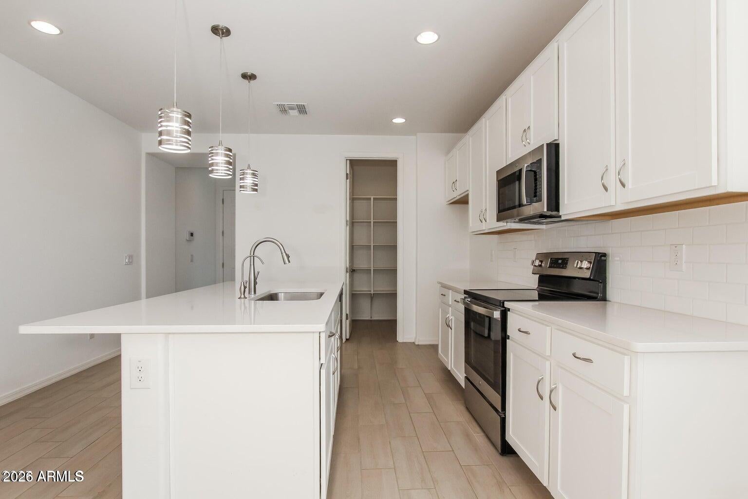 24249 W ZAK Road