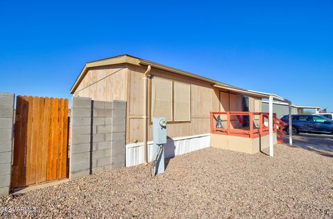 A home in Arizona City