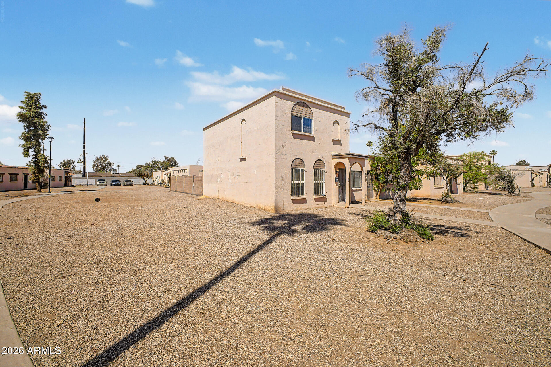 4625 W THOMAS Road 76