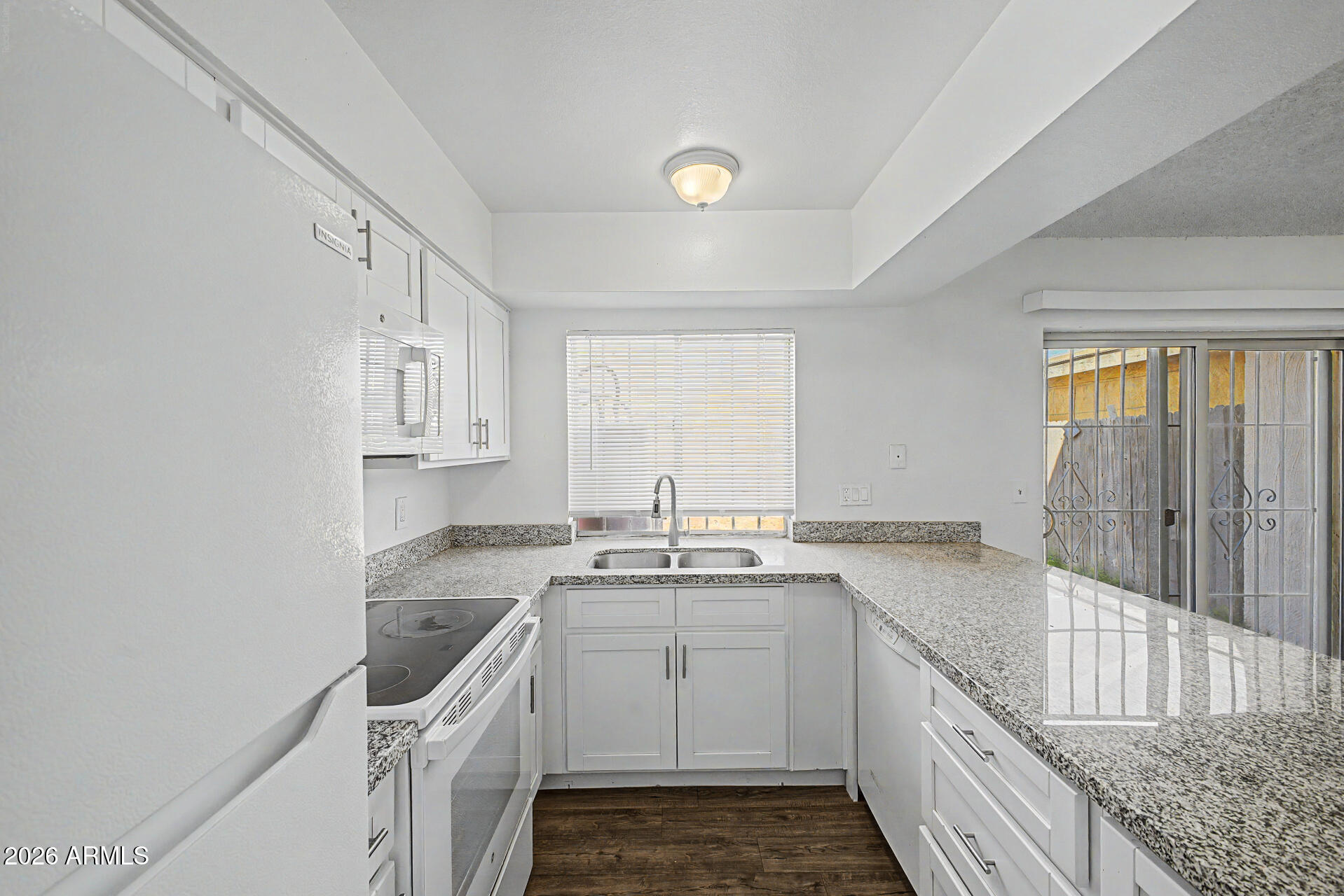 VILLA ALEGRE - Residential