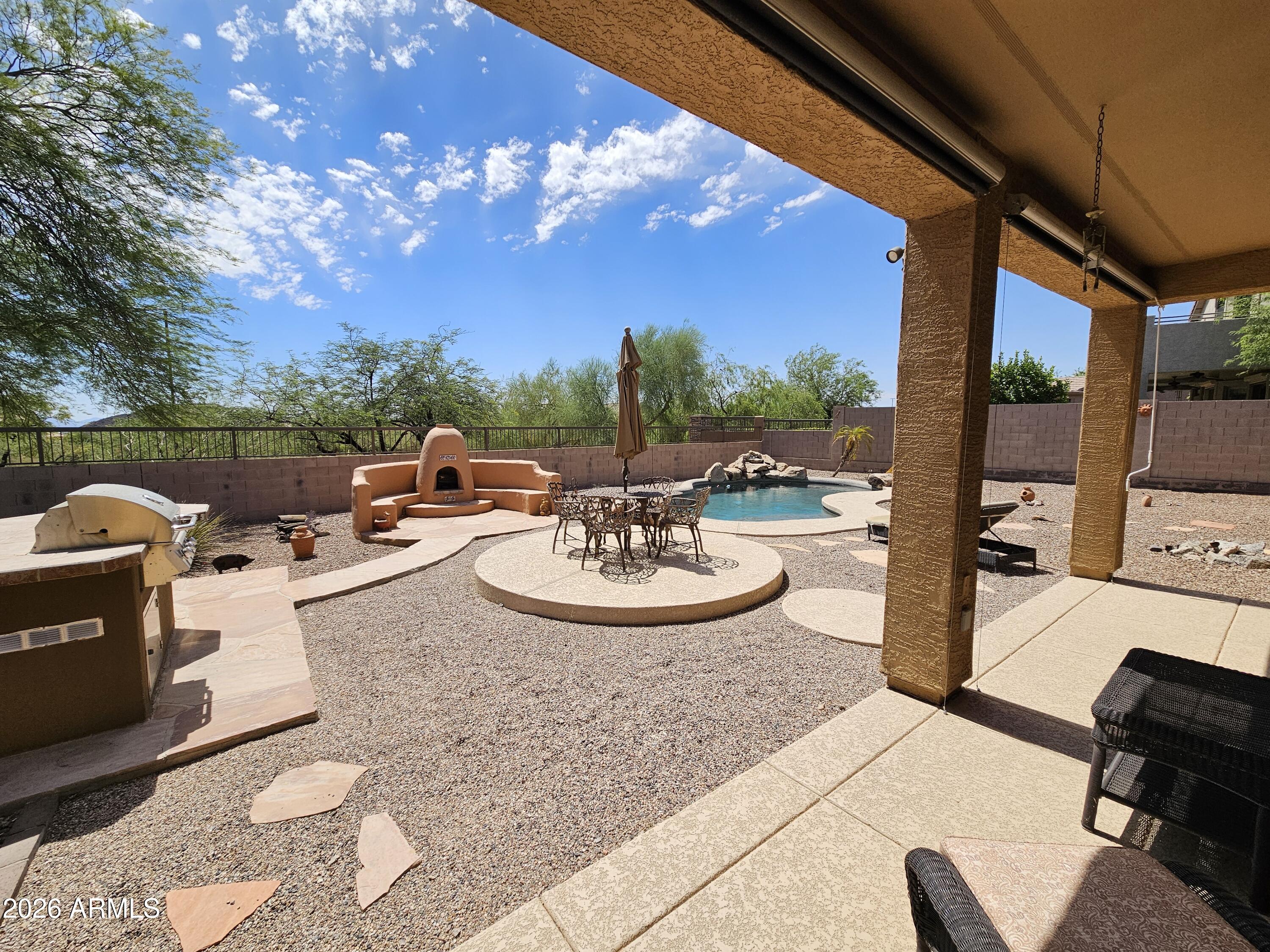 3764 N LADERA Circle