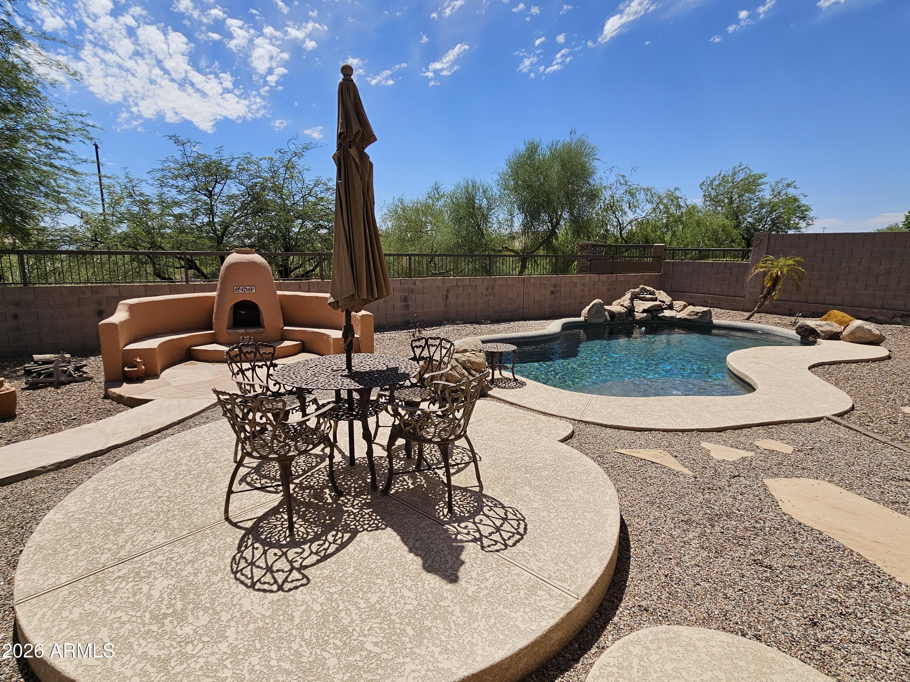 3764 N LADERA Circle