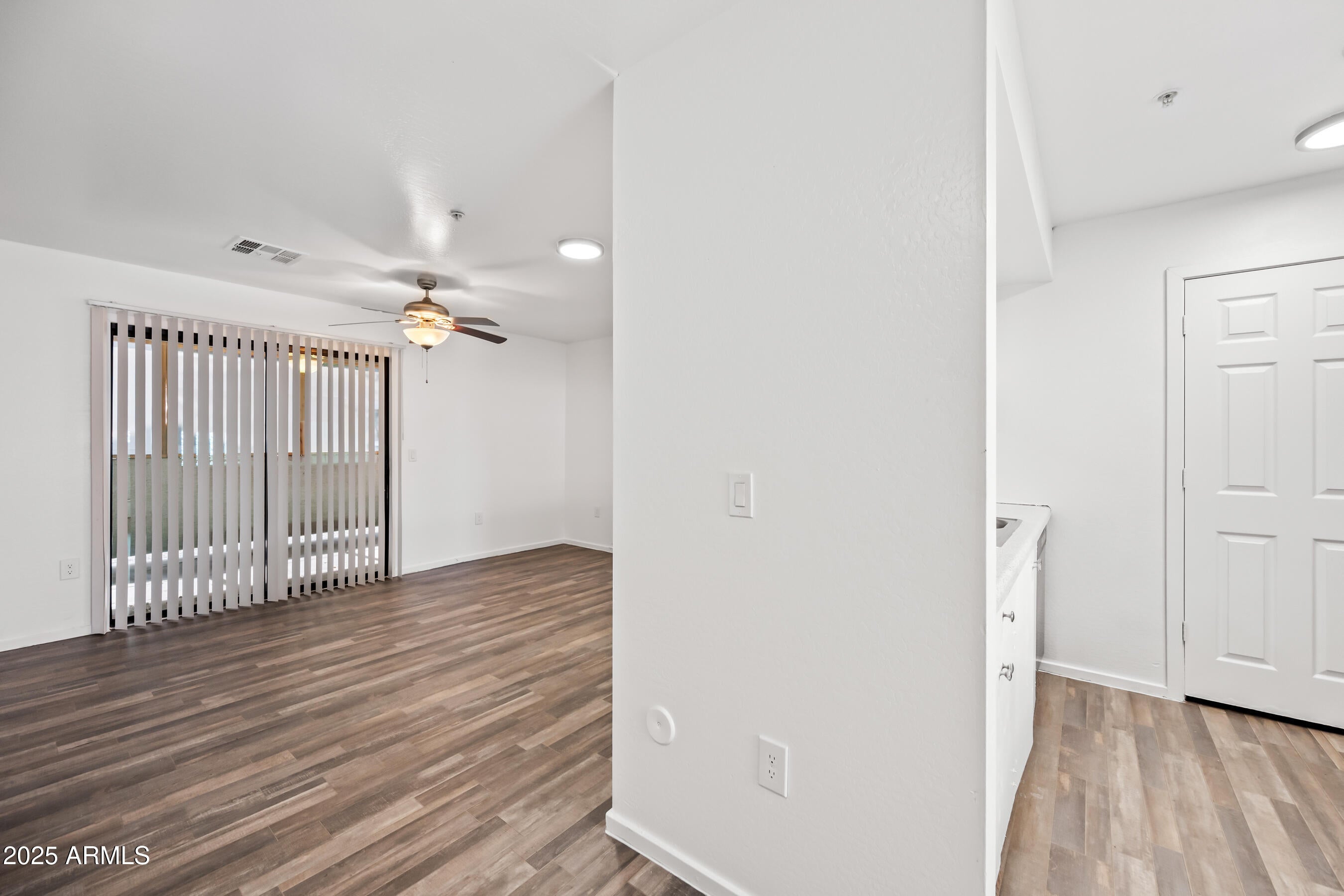 3065 N 67th Avenue Apt 107