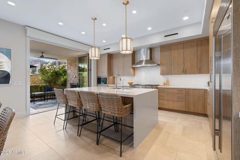 5577 E STELLA Lane Paradise Valley AZ 85253