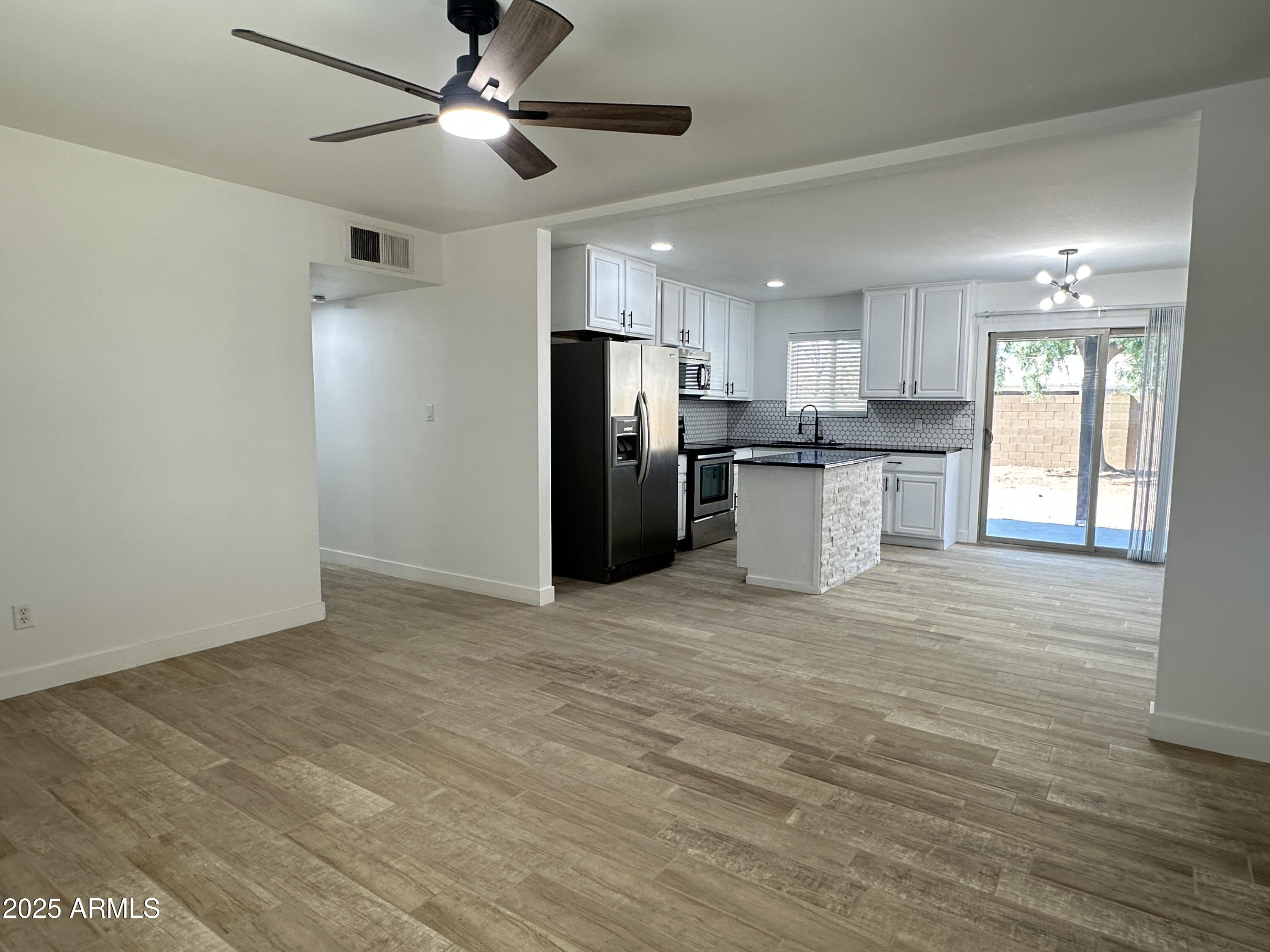3614 W LAS PALMARITAS Drive