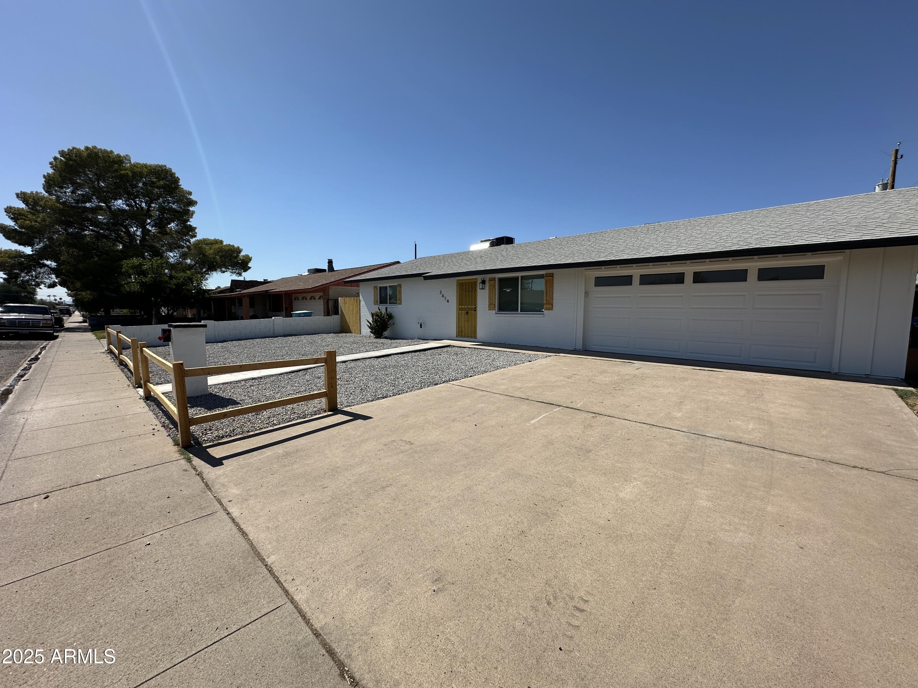 3614 W LAS PALMARITAS Drive