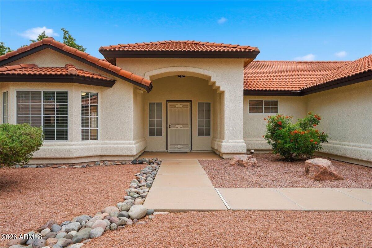 1230 E CLEARVIEW Drive
