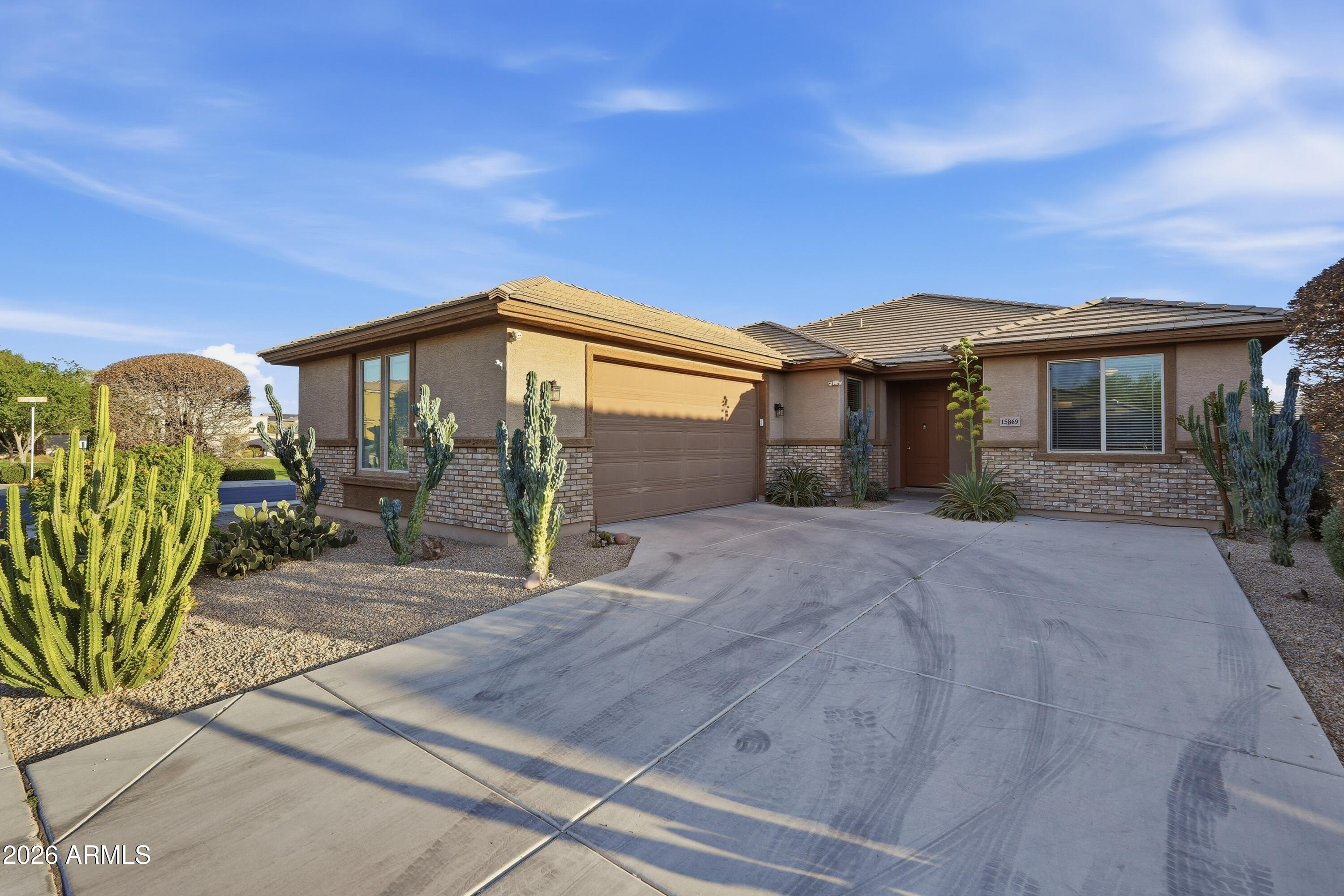 15869 W MAUNA LOA Lane