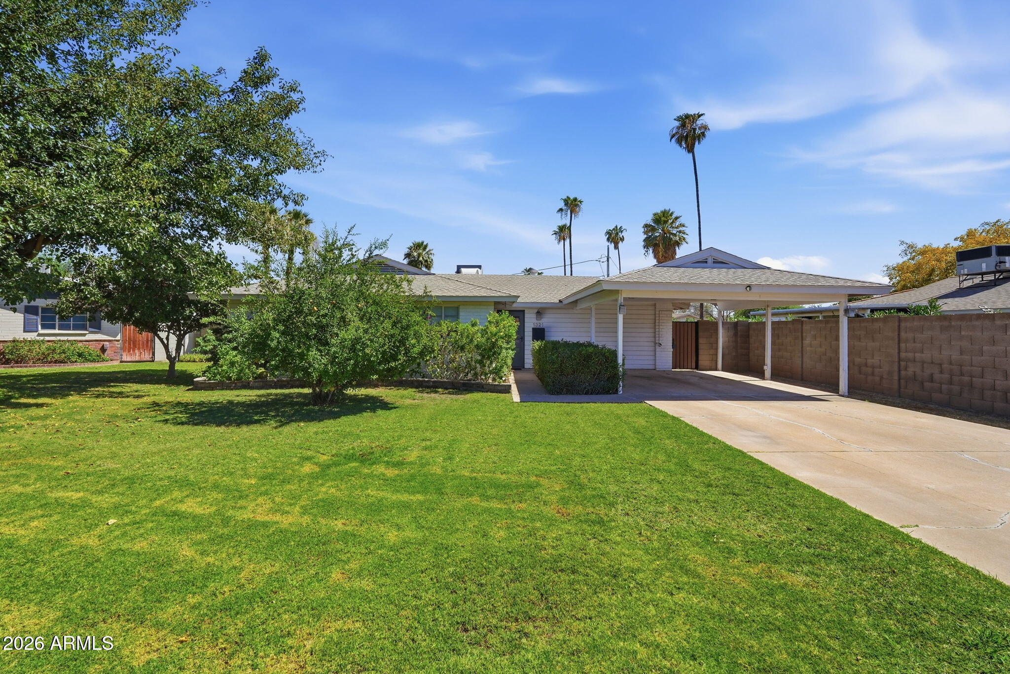 1321 E Earll Dr Drive
