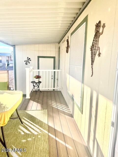 301 S SIGNAL BUTTE Road 826