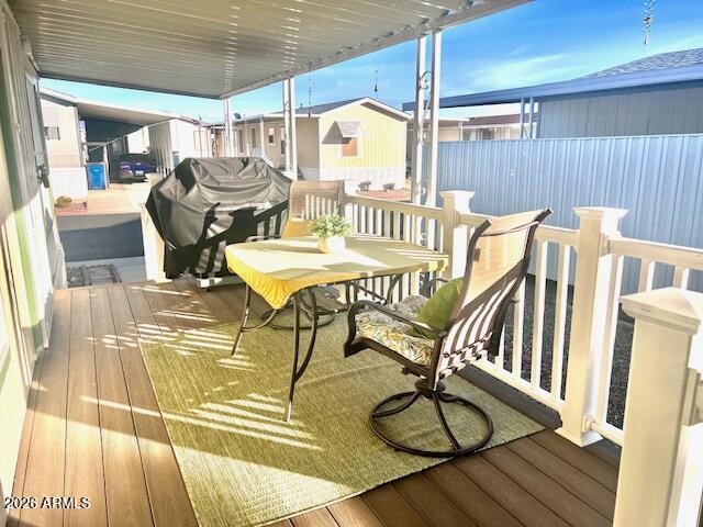 301 S SIGNAL BUTTE Road 826