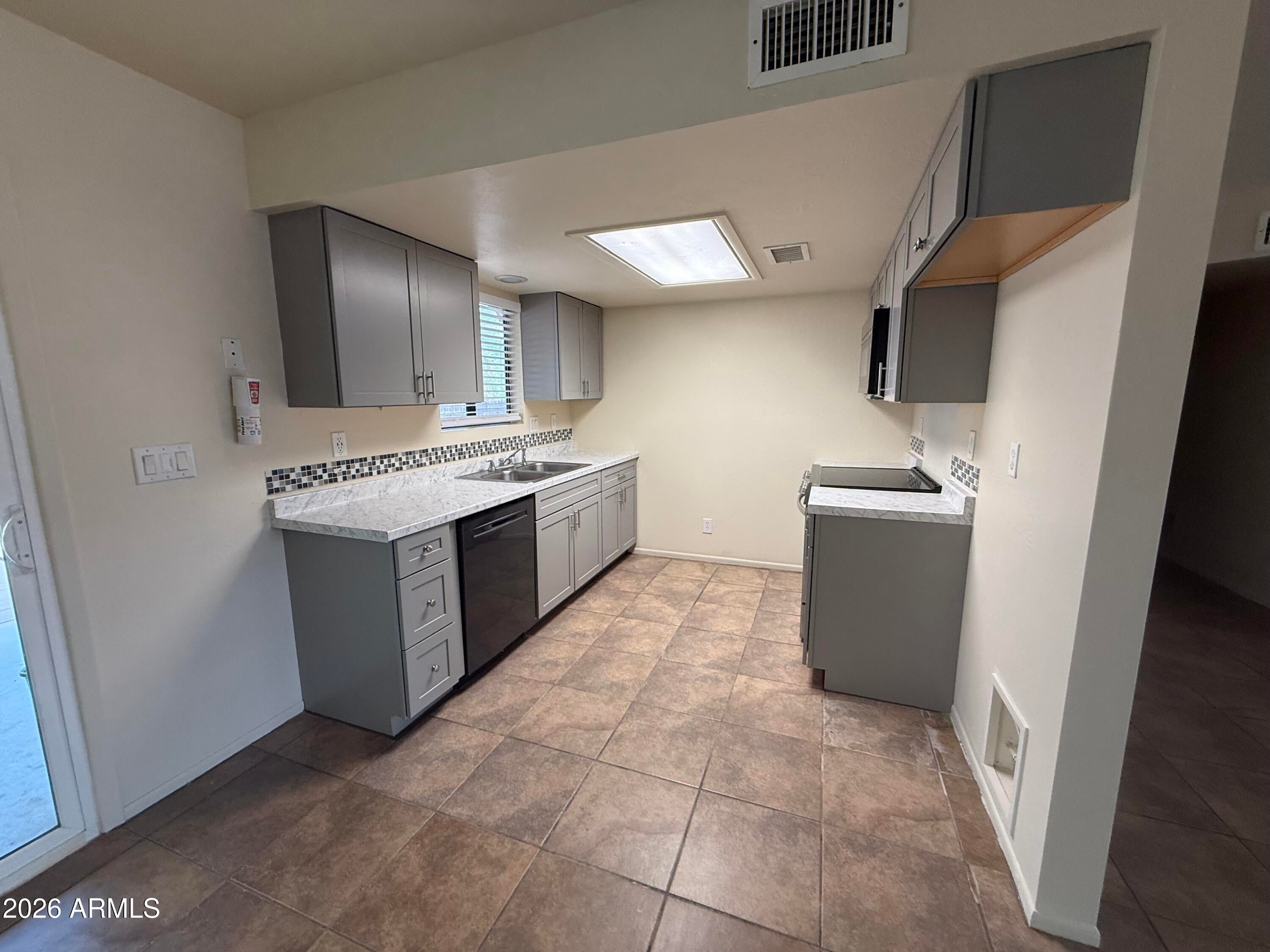 356 PERETZ Circle