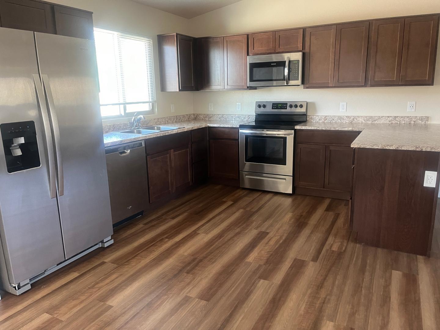 357 S Cliffs Parkway Apt J