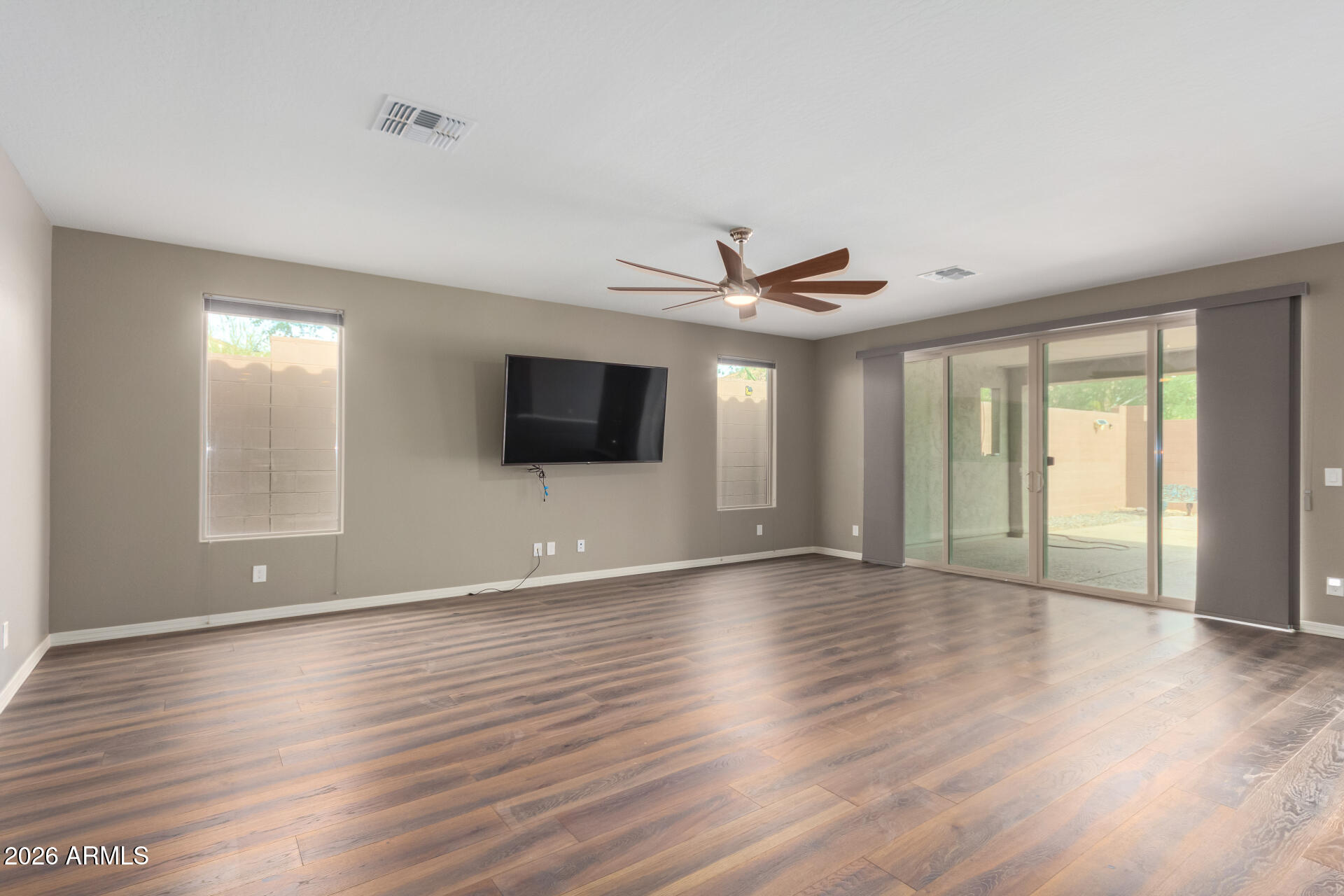 27025 N 69th