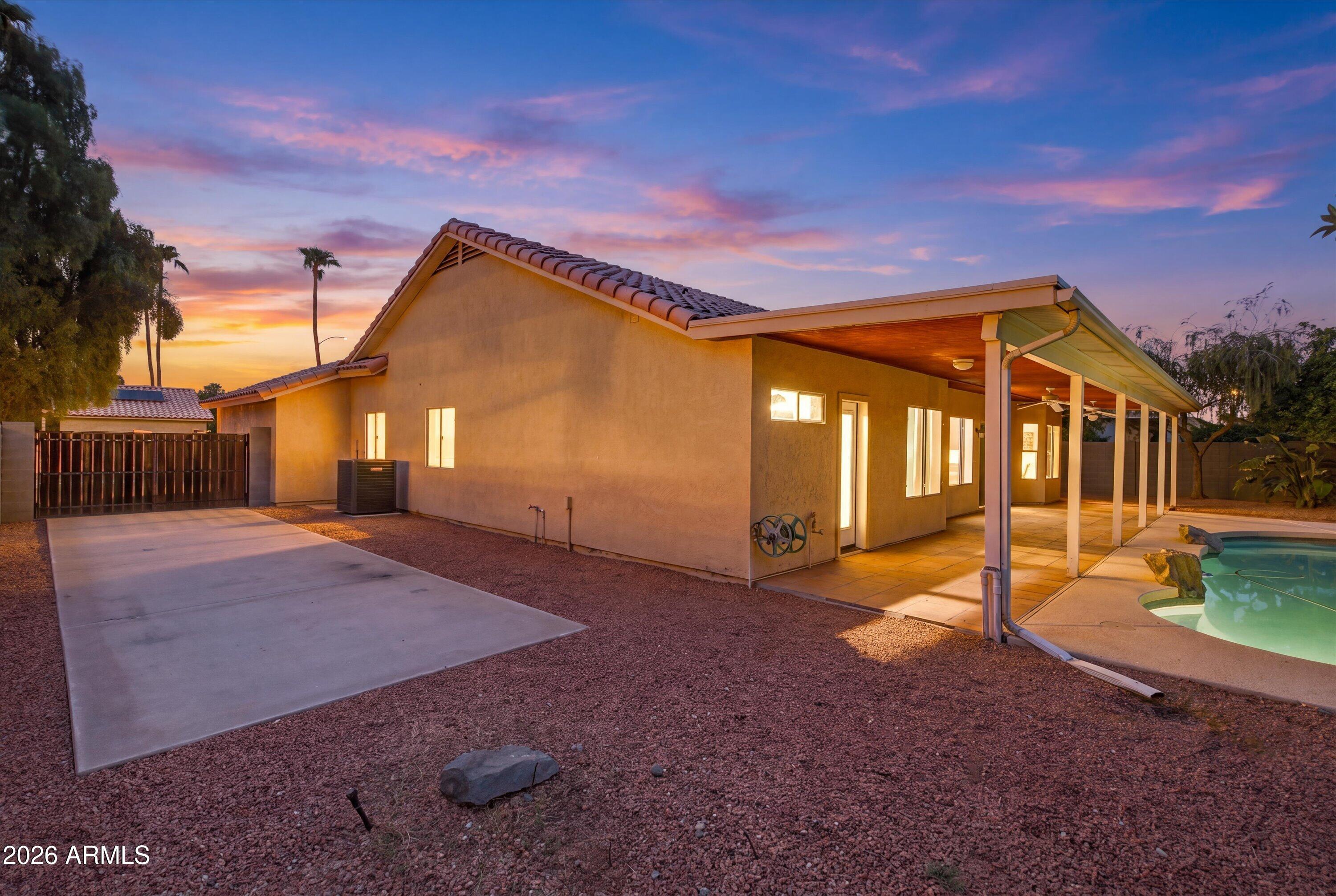 2131 N ALMOND --