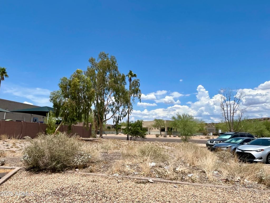Photo of 16911 E Palisades Boulevard #22, Fountain Hills, AZ 85268 (MLS # 6887737)