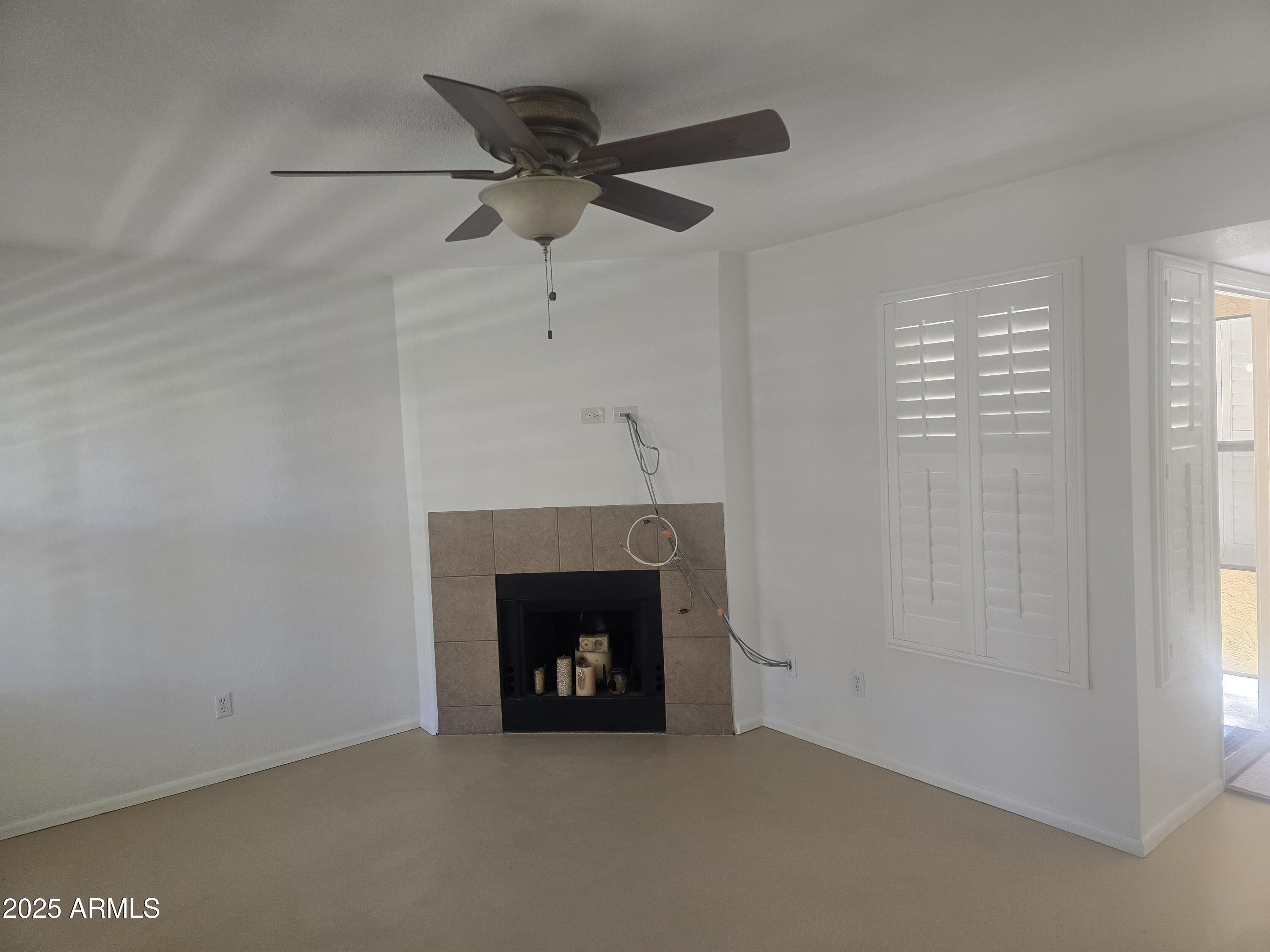 8787 E mountain view Road 1020