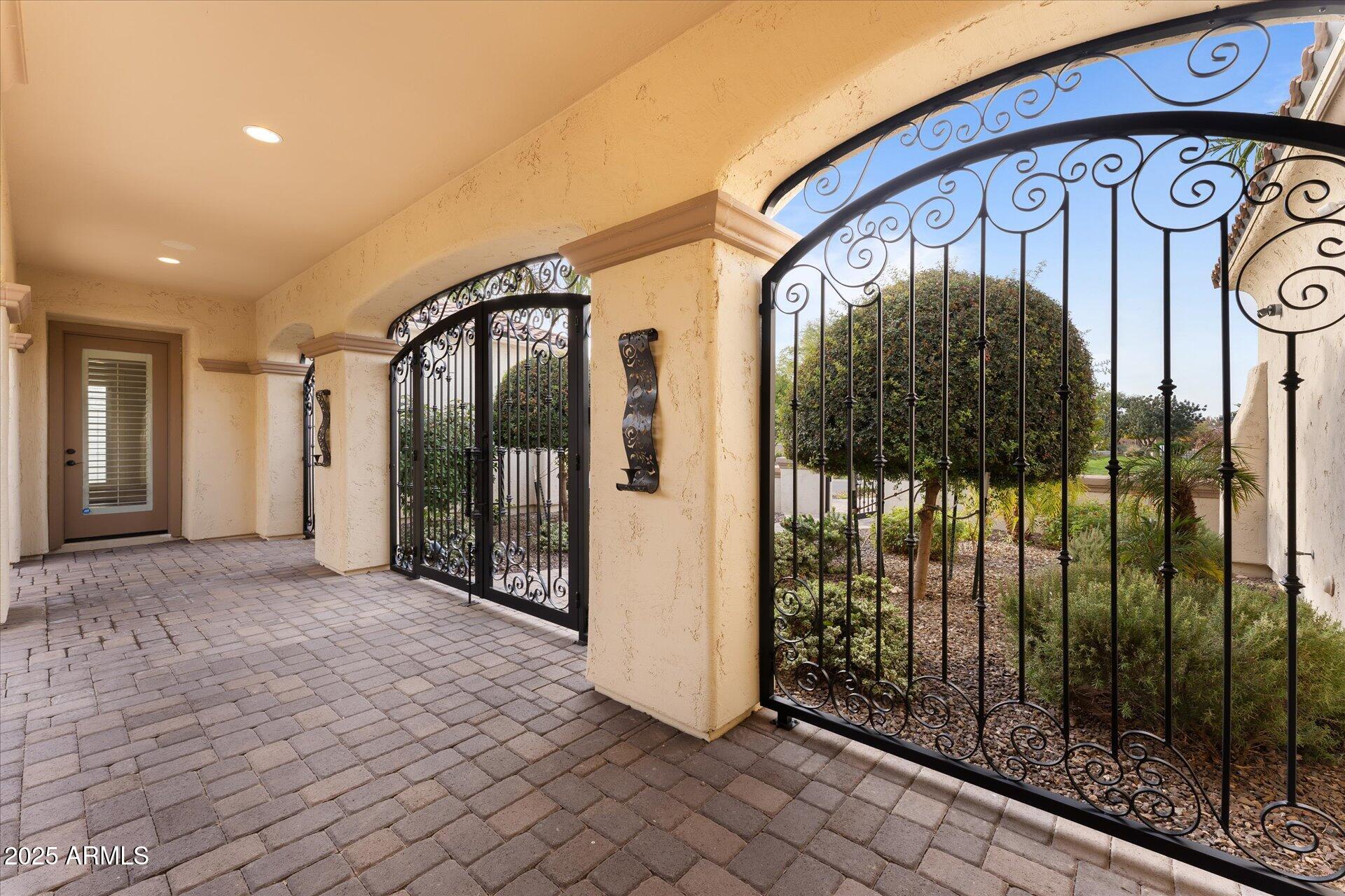 4547 S Banning Drive
