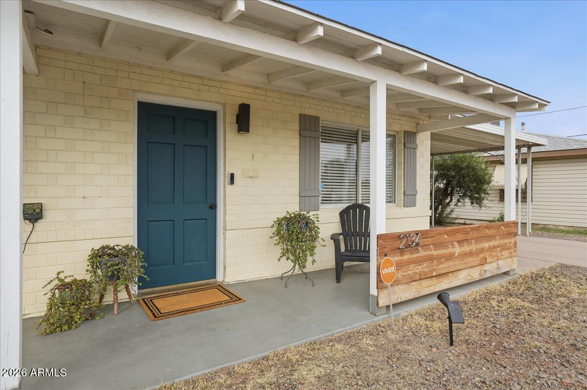 2134 W Mitchell Drive