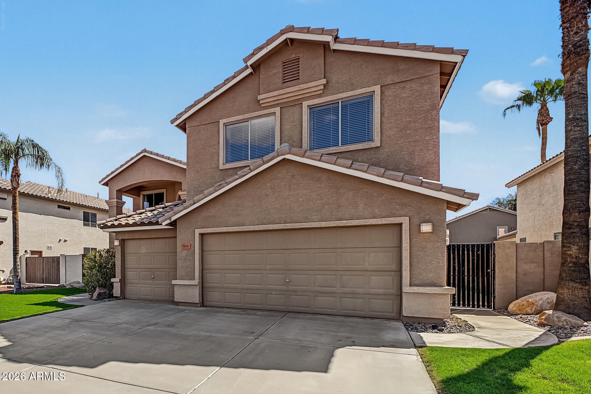 465 W REDWOOD Drive
