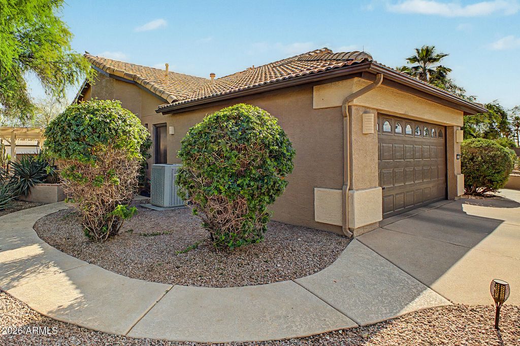 Photo of 15805 W Fairmount Avenue, Goodyear, AZ 85395 (MLS # 7012931)