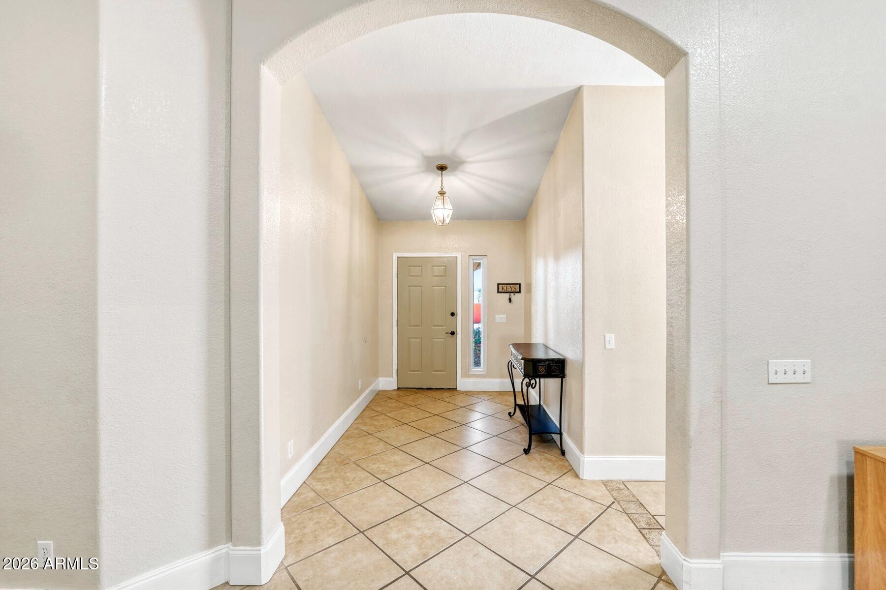 2492 INVERRARY Drive