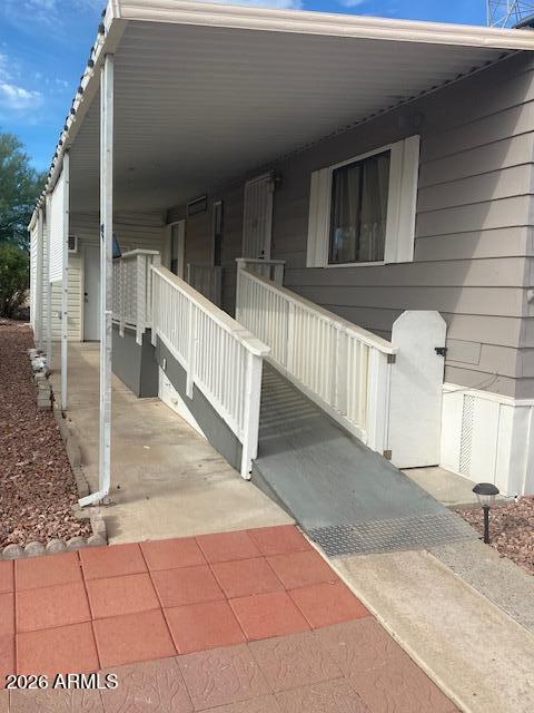 9427 E UNIVERSITY Drive 80