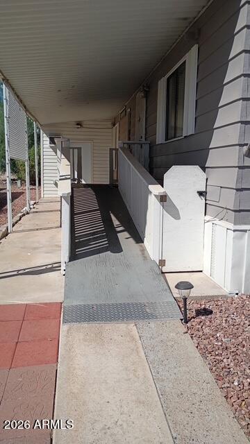 9427 E UNIVERSITY Drive 80