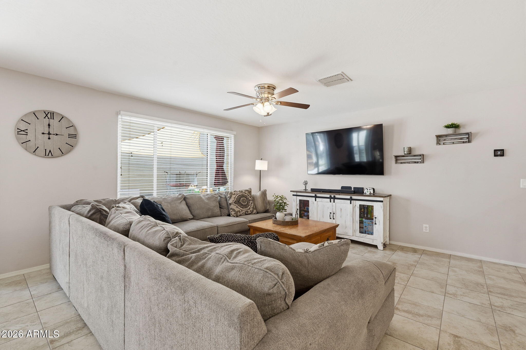 DAHLIA POINTE - Residential