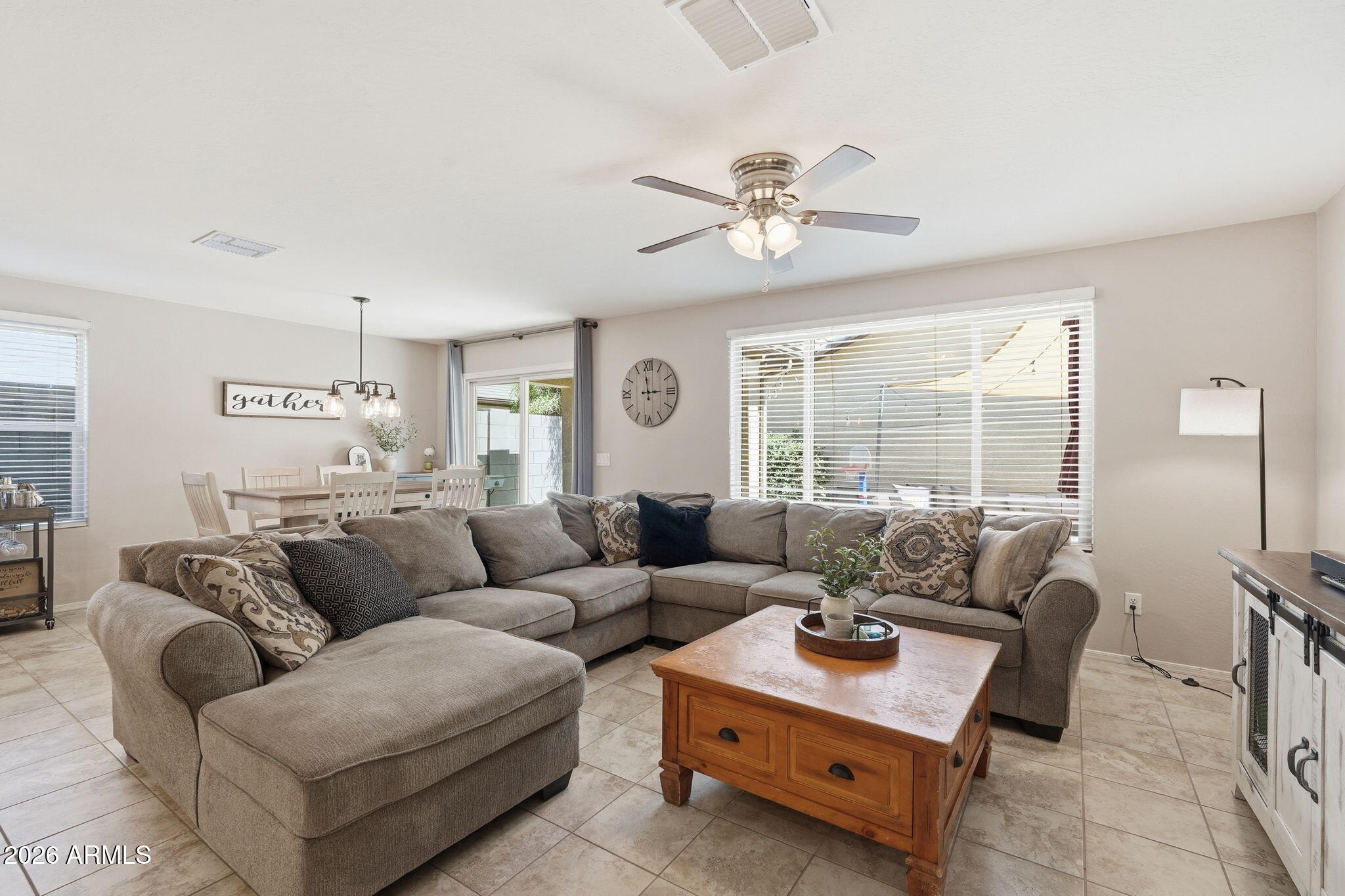 DAHLIA POINTE - Residential
