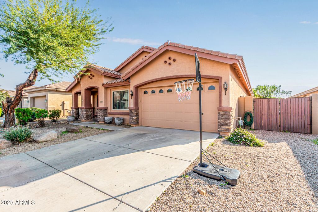 Photo of 2833 E Cobalt Street, Chandler, AZ 85225 (MLS # 6954814)
