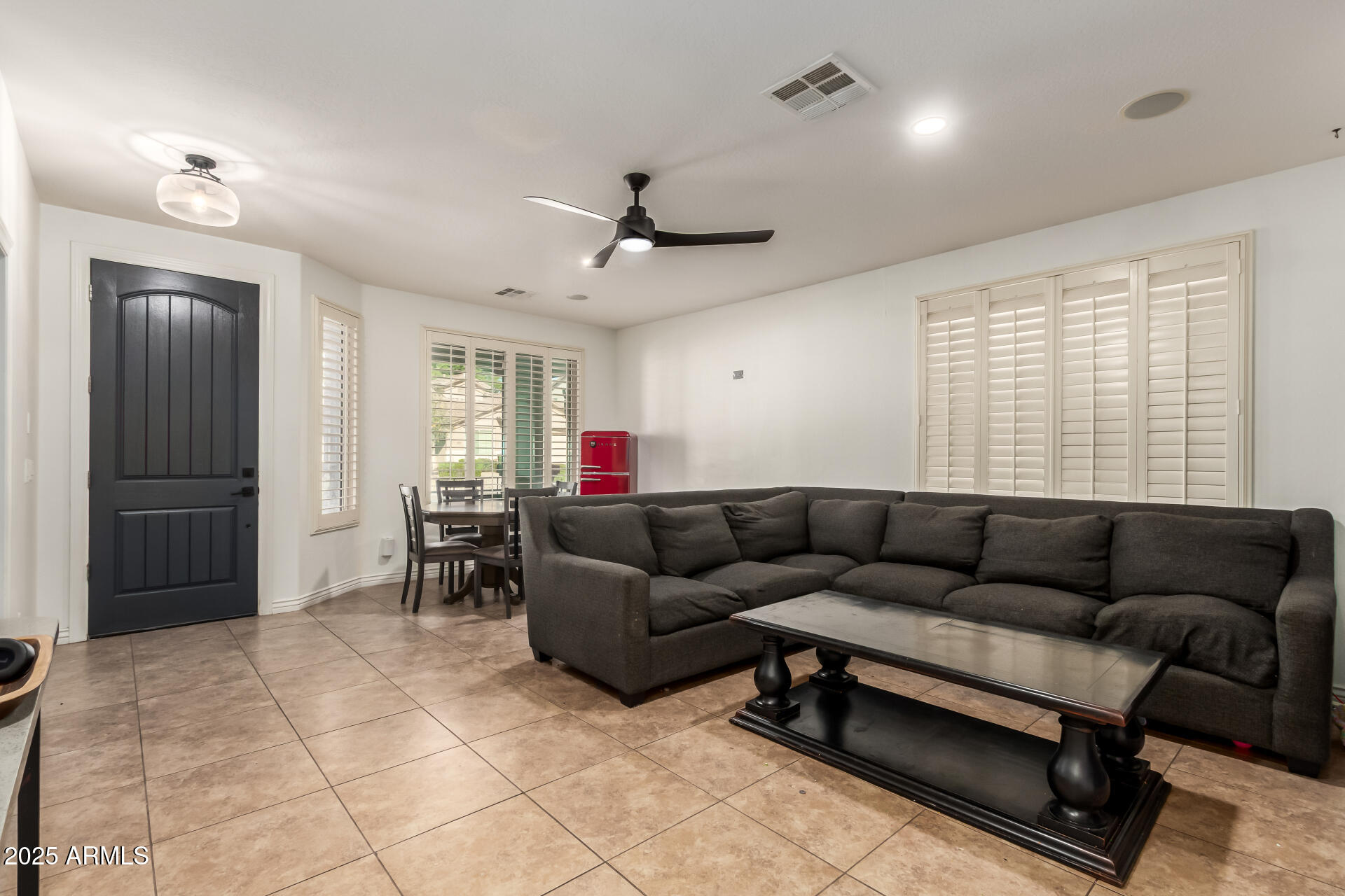 2833 E COBALT Street