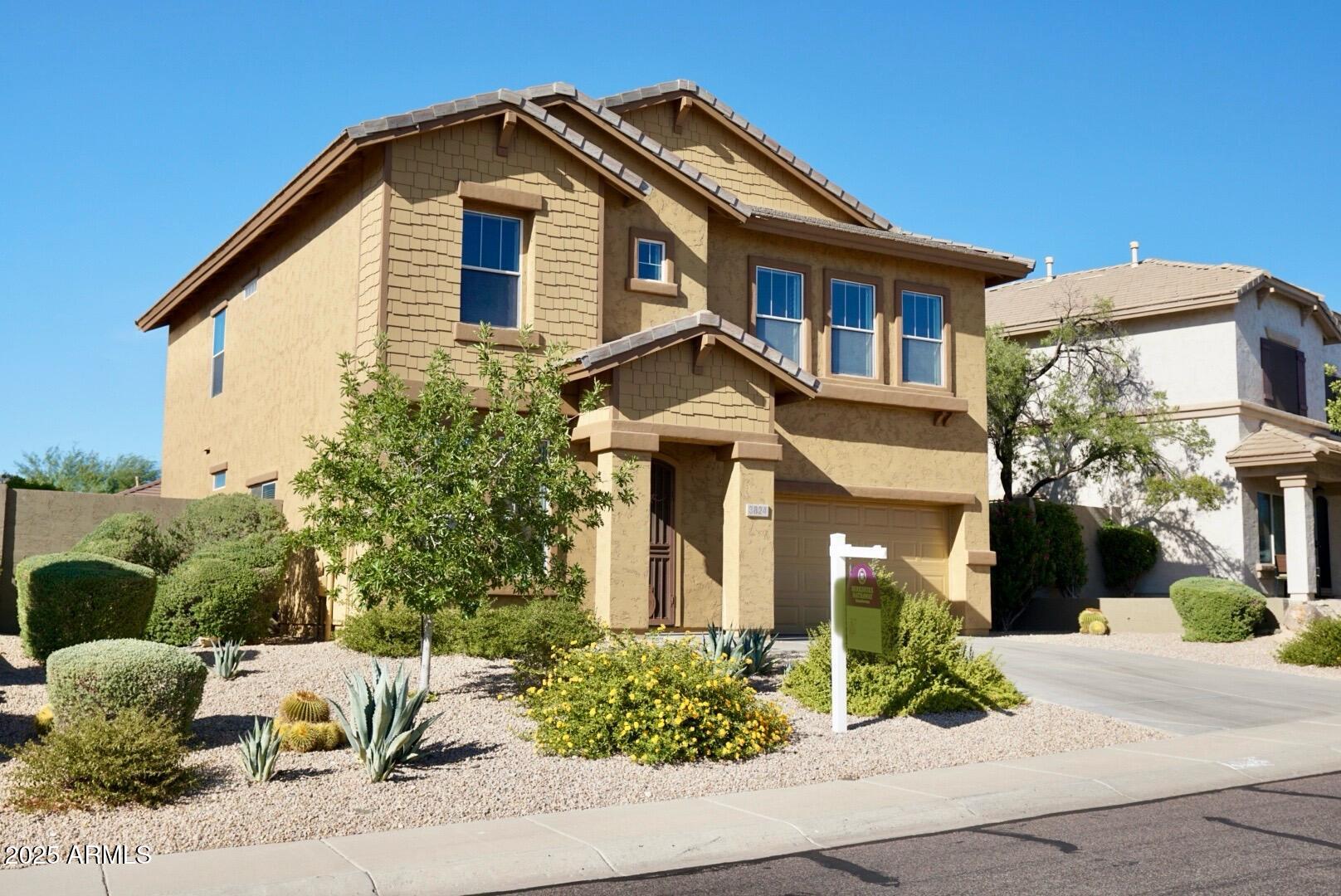 3824 W RUSHMORE Drive