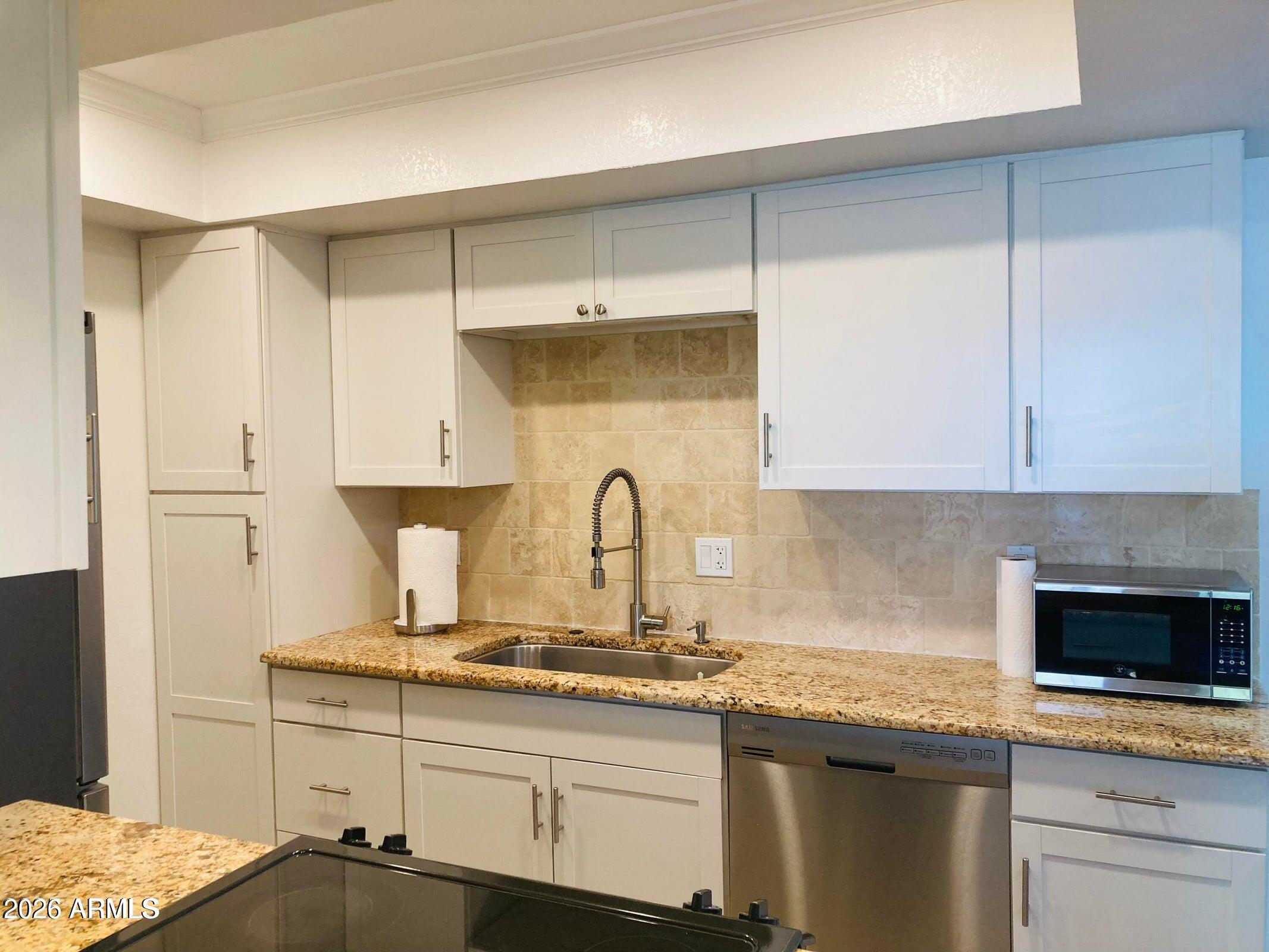 7557 N DREAMY DRAW Drive 276