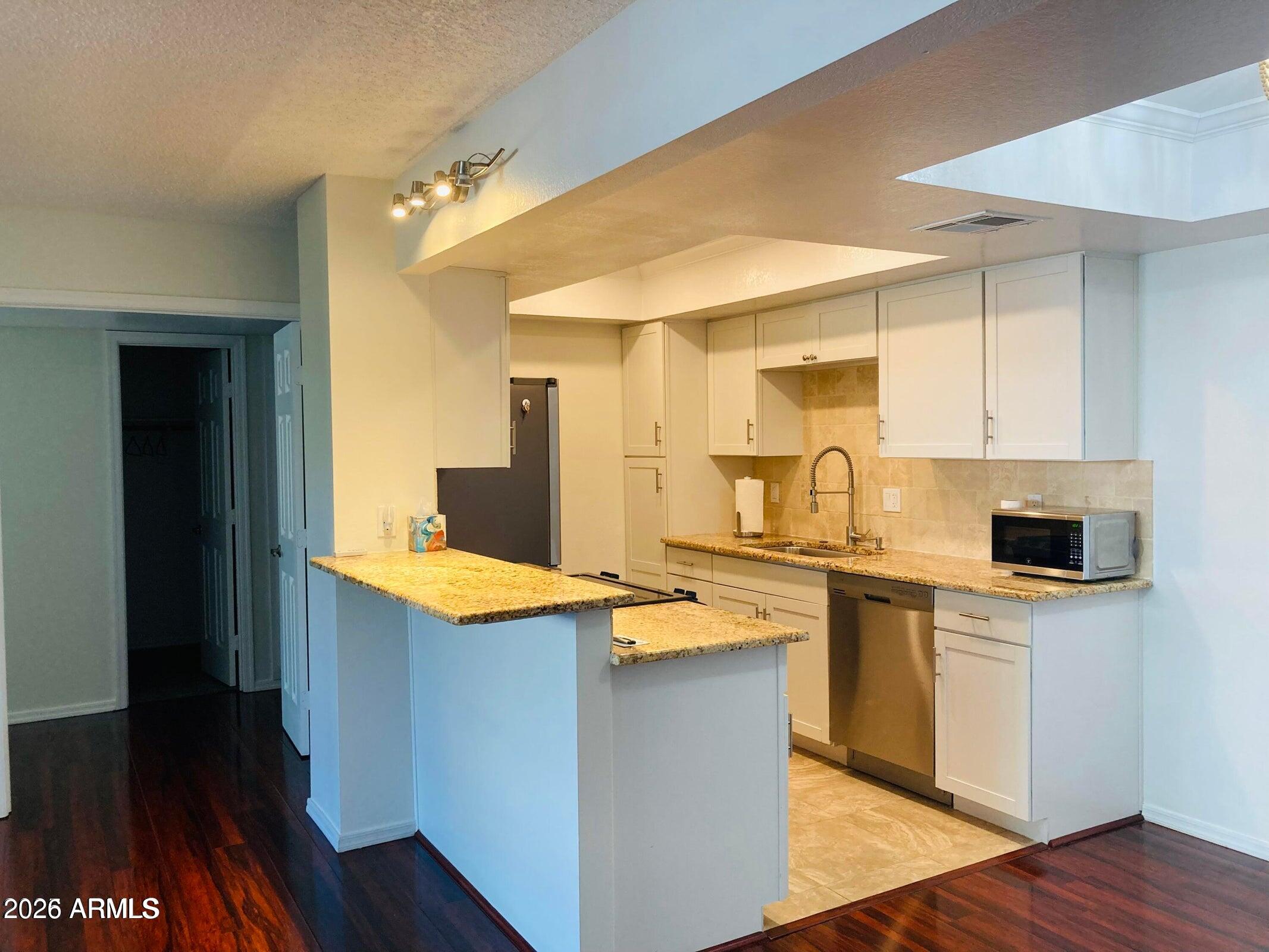 7557 N DREAMY DRAW Drive 276