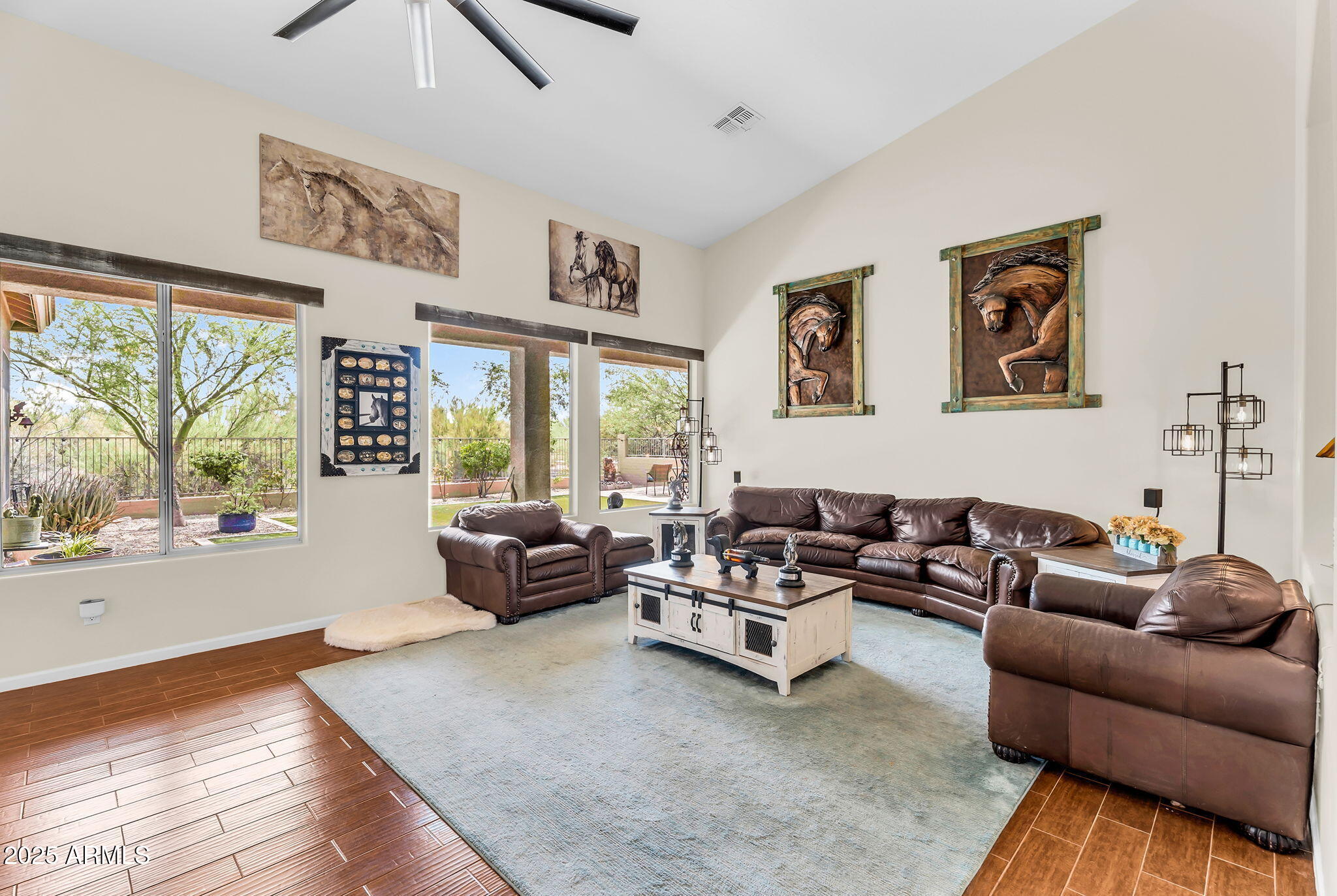 5544 E Dusty Wren Drive