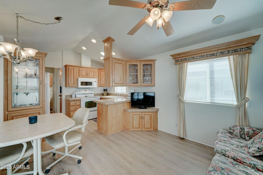 Photo of 111 S Greenfield Road #660, Mesa, AZ 85206 (MLS # 6926876)